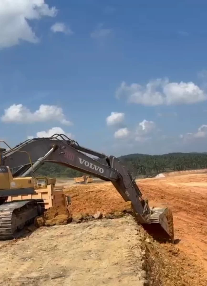 Volvo | Excavator | EC480DL | 2016 | Used | EV133 - Image 16