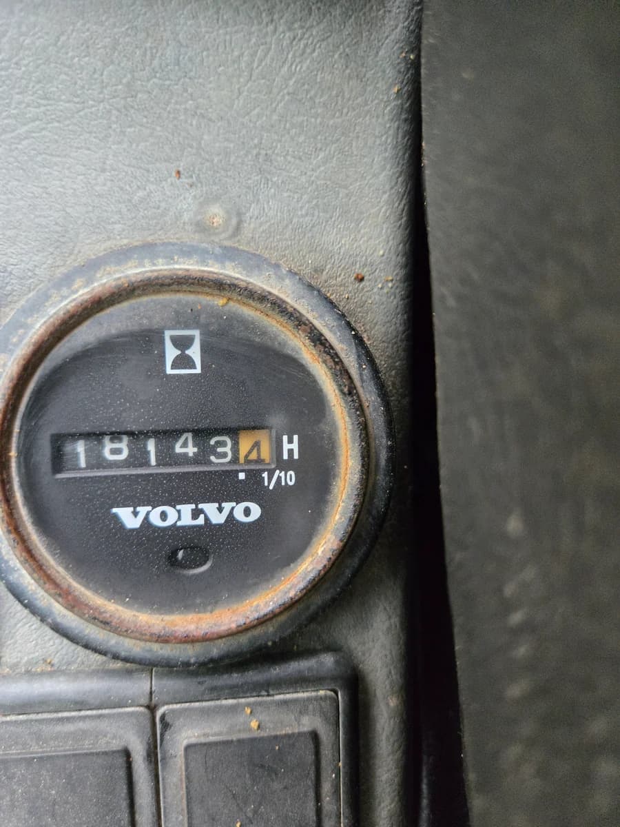 Volvo | Excavator | EC210B | Used | 2013 | EV110 - Image 33