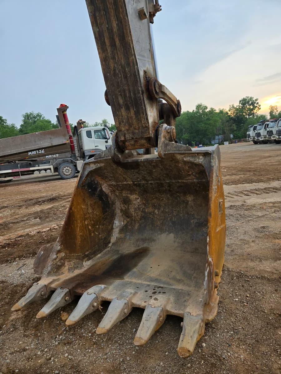 Volvo | Excavator | EC480DL | 2016 | Used | EV128 - Image 32
