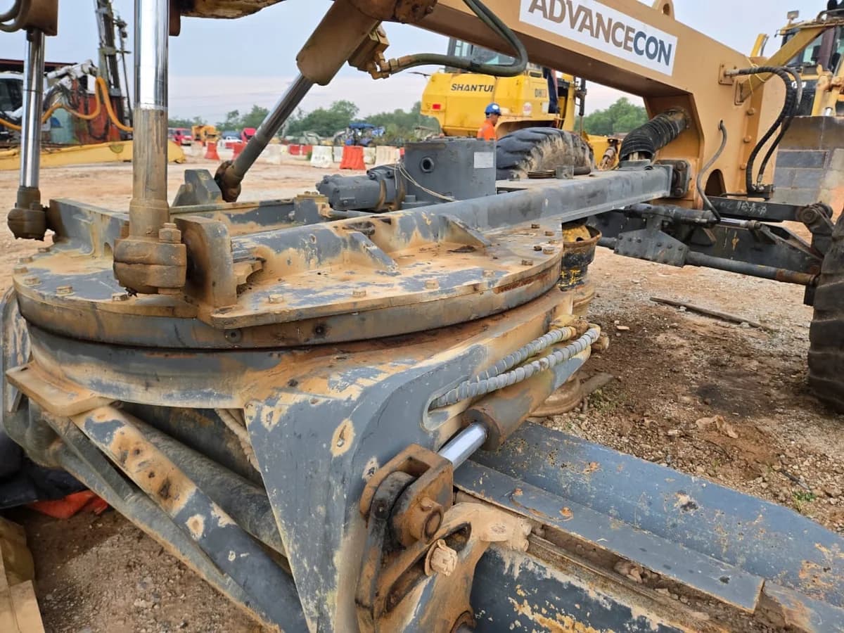 XCMG | Motor Grader | GR215 | 2017 | Used | MG16 - Cover Dented - Image 6