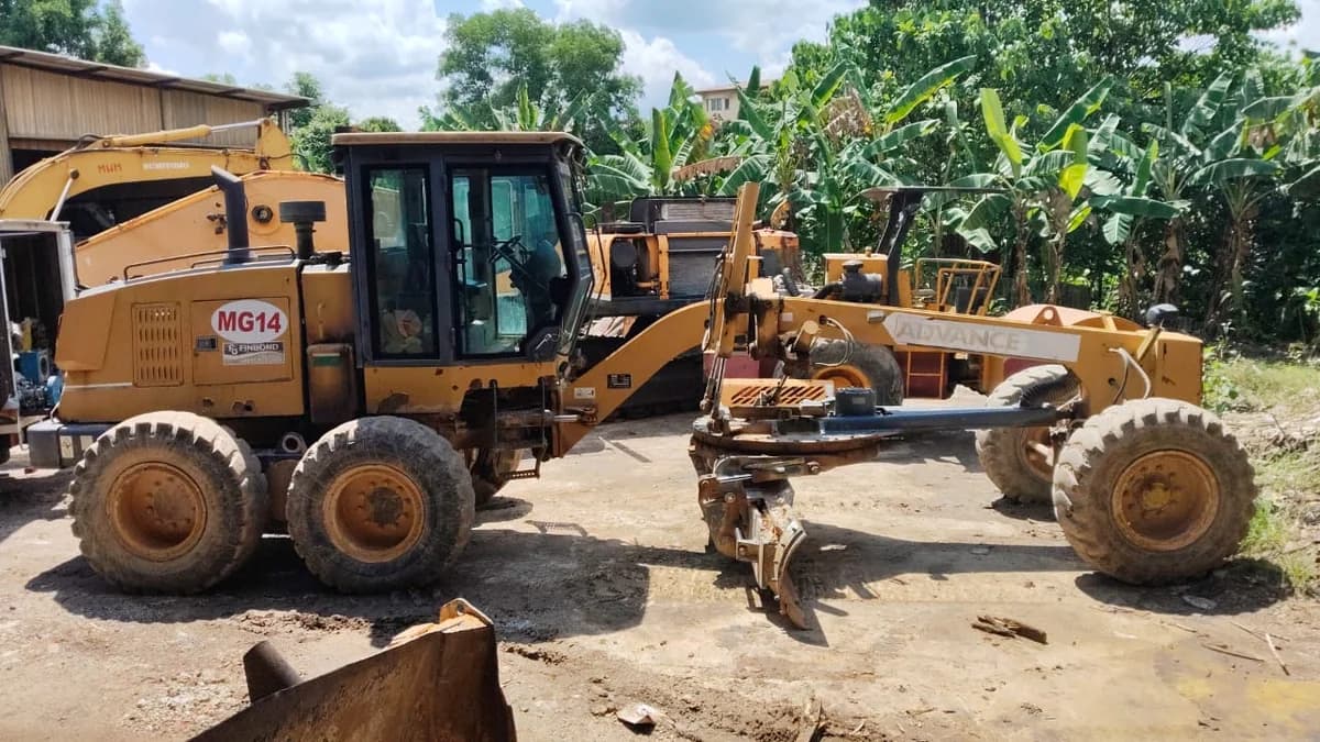XCMG | Motor Grader | GR215 | 2017 | Used | MG14 - Image 12