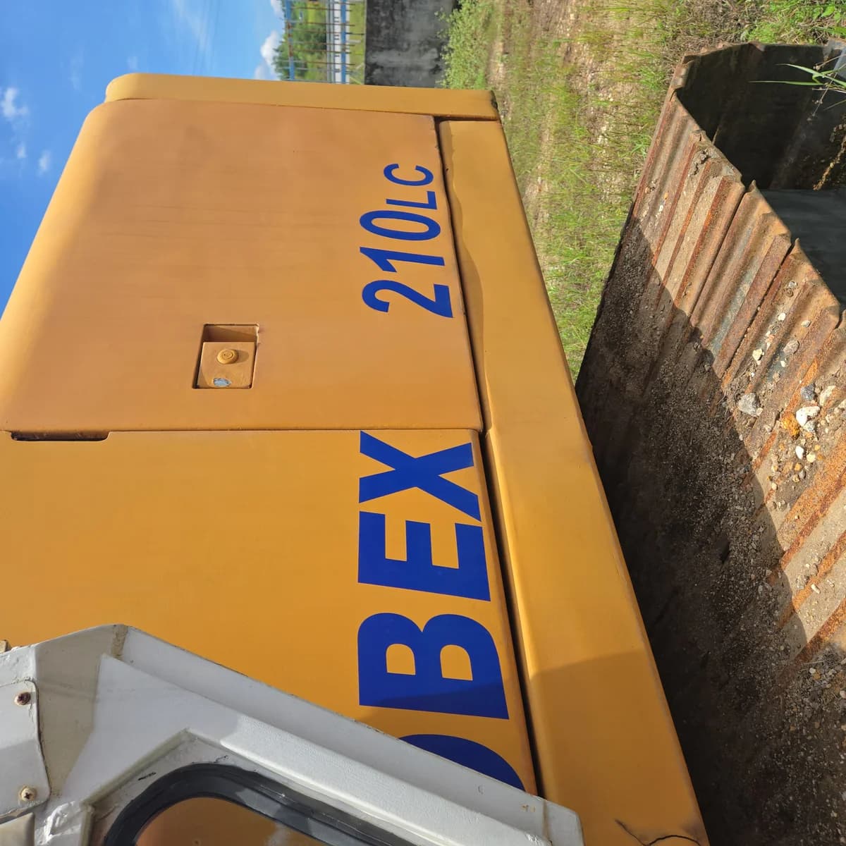 HYUNDAI | Excavator | R210LC | 2016 | unregistered - Image 5