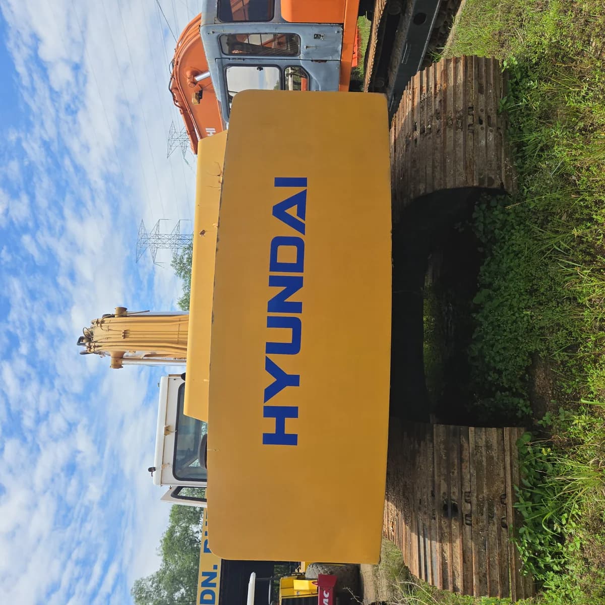 HYUNDAI | Excavator | R210LC | 2016 | unregistered - Image 7